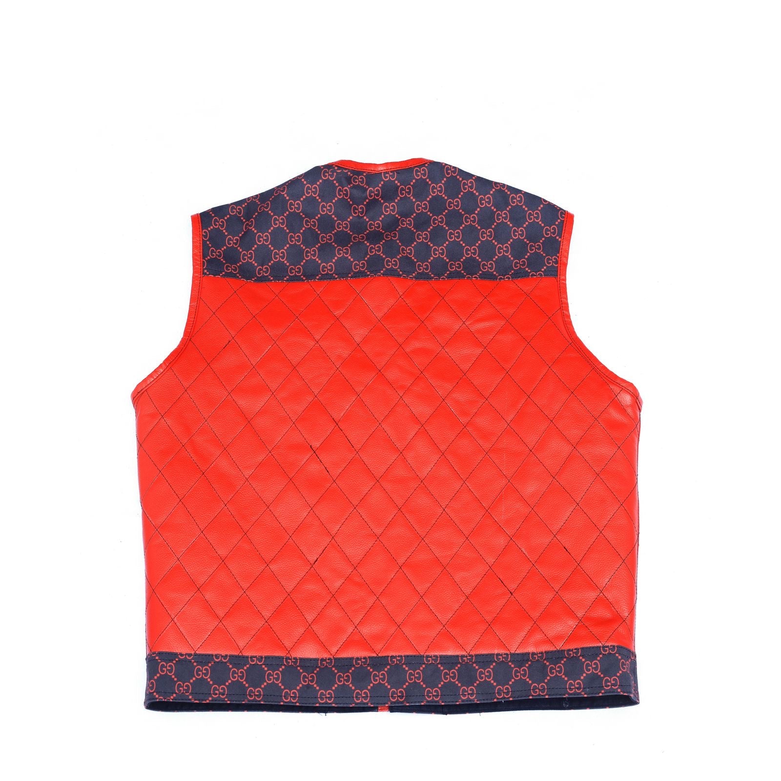 G*cci
Canvas with Red Leather Diamond Stitching - LEATHER CHAPTER