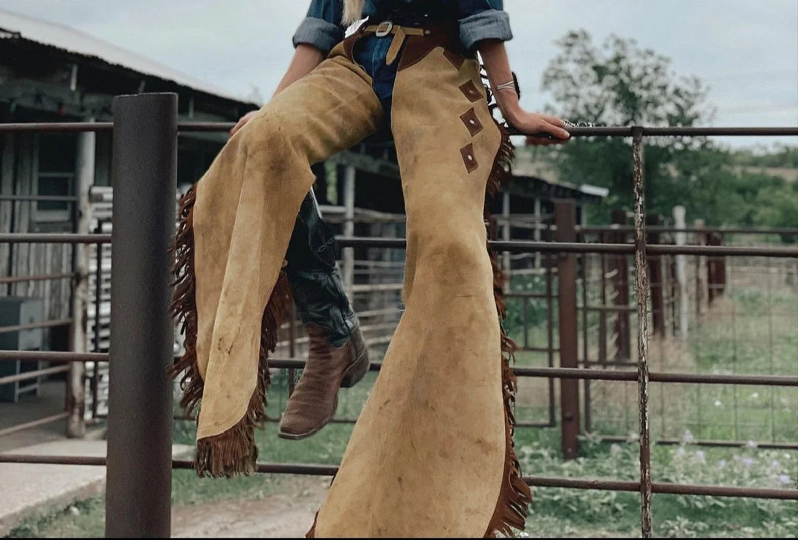 Cowgirl Chaps - LEATHER CHAPTER