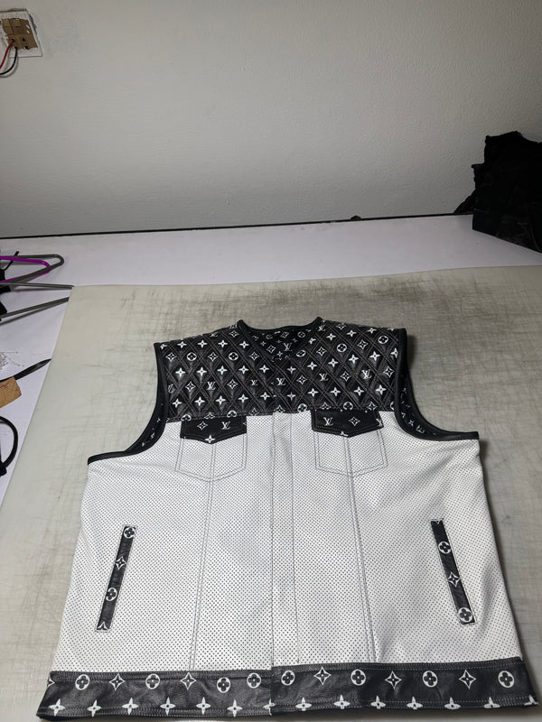 LO*UIS VUIT**N WHITE LEATHER DIAMOND STITCHING WITH BLACK PERFORATED LEATHER - LEATHER CHAPTER