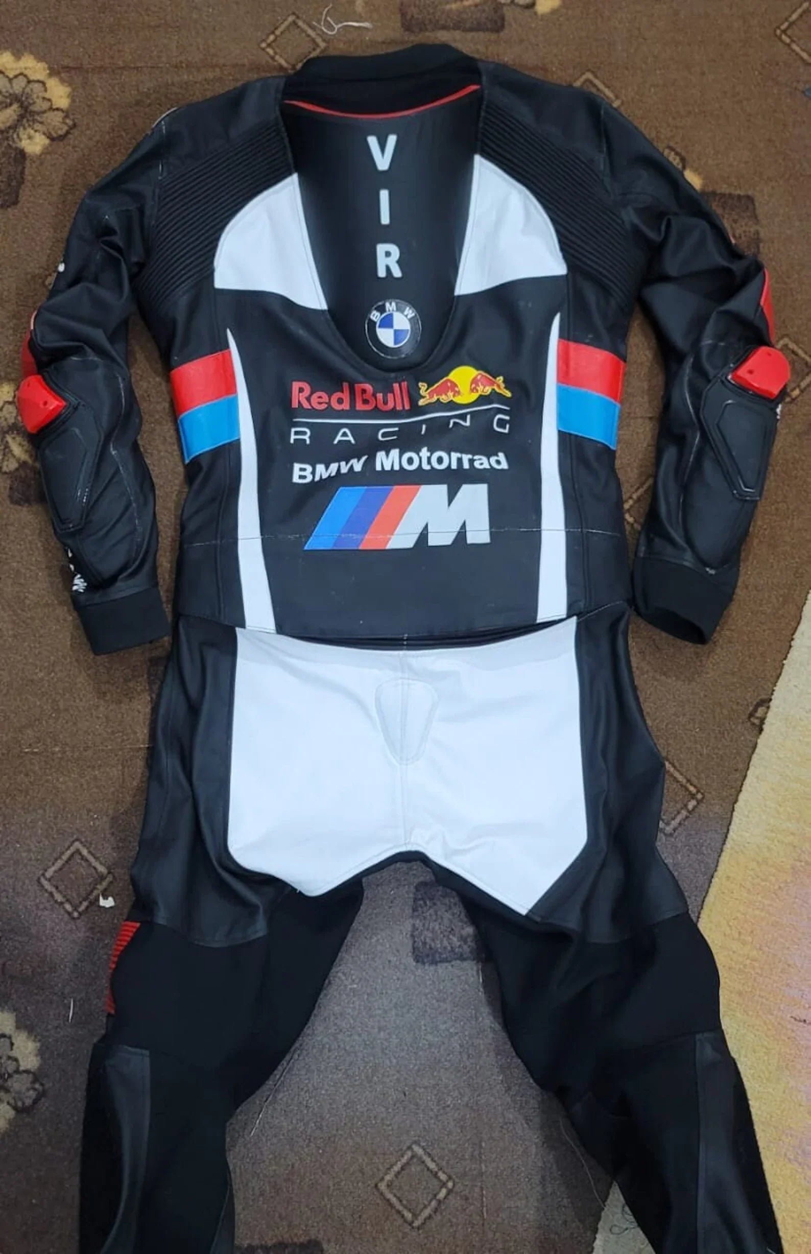 BMW Custom Leather Motorcycle Racing Suit – Tailored Protection & Performance