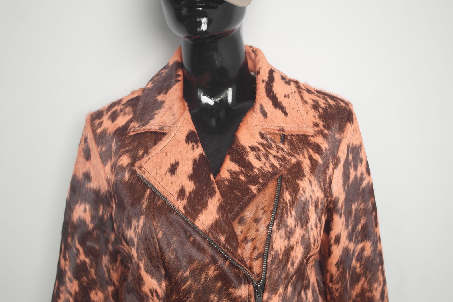 Handmade Cowhide Hair-on-Hide Cowgirl Jacket Western Style Cow Skin Jacket Women's Rustic Hair on Boho Leather Jacket (X-Large Size) - LEATHER CHAPTER